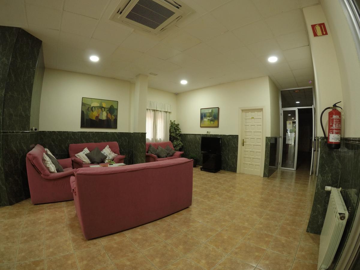 Pensión La Casa De Enfrente 2*